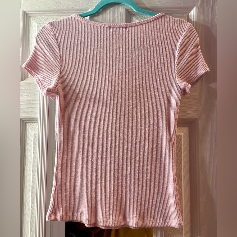 Light Pink Ribbed Button-Front Tee - Picture 4 of 4